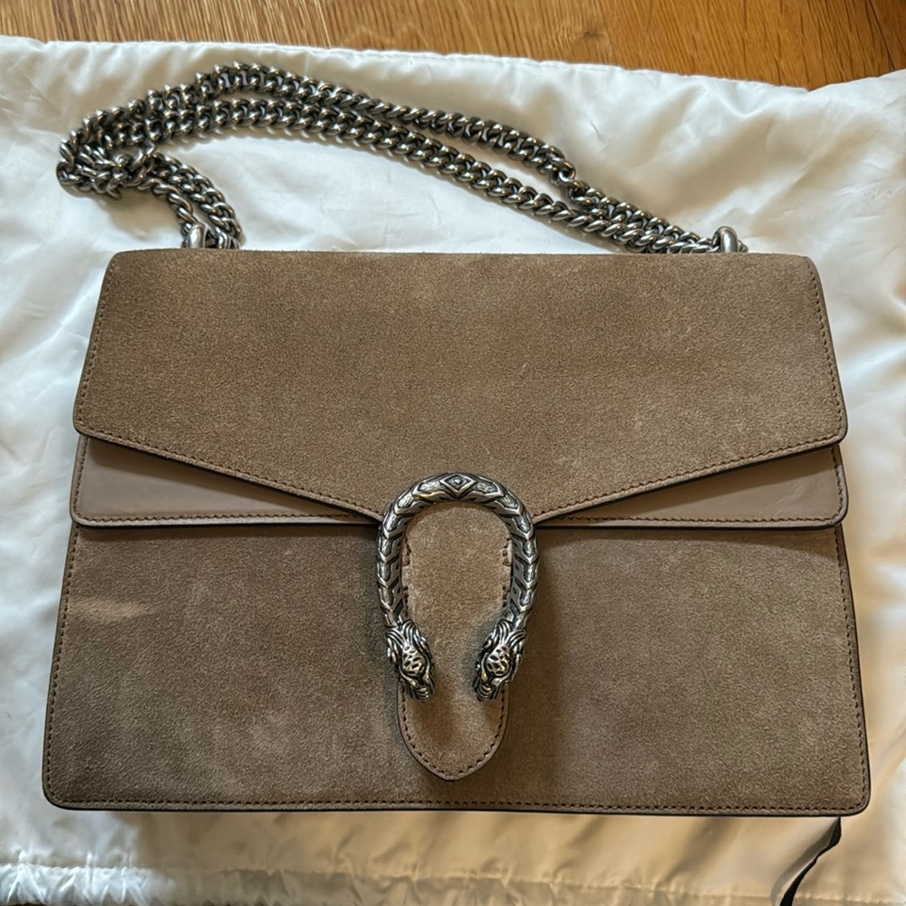 Gucci dionysus bag large
Used a few times